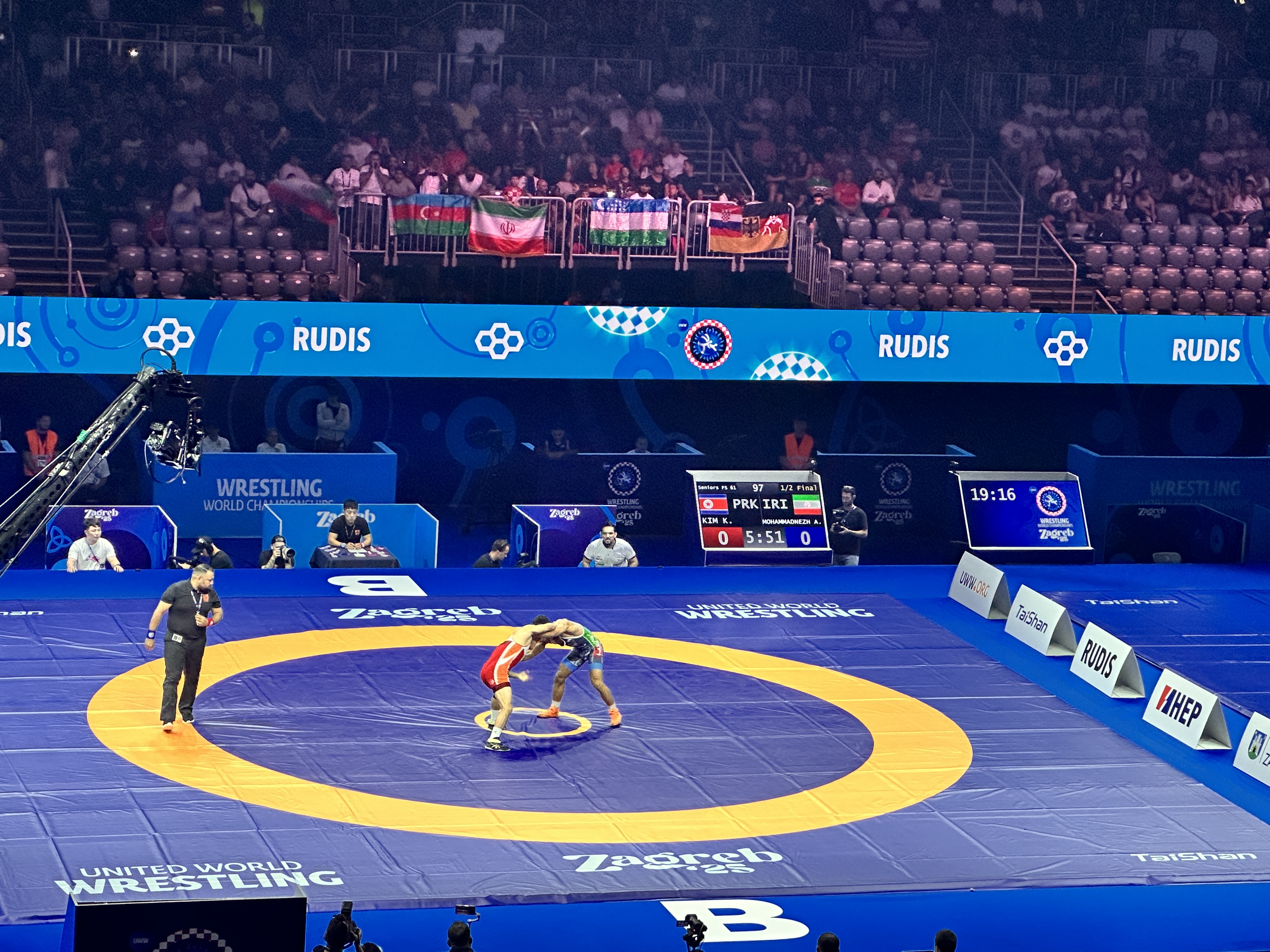 巔峰對(duì)決 | 泰山體育閃耀克羅地亞摔跤世錦賽